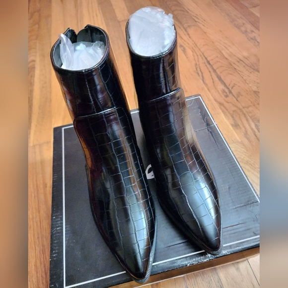 SALE - Qupid Austin Croc Embossed Black Booties - Picture 2 of 7